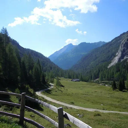 Denggnhof Farm stay Weisspriach